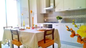 Bright Apartment in Alcamo: 100 m² with Sea View