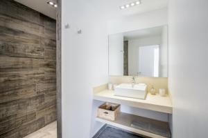 Appartement confortable à Hyères avec piscine privée