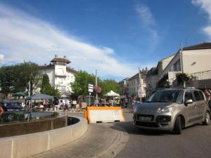 Maisons de vacances Maison de 2 chambres avec spa terrasse amenagee et wifi a They Sous Montfort a 5 km de la plage : photos des chambres