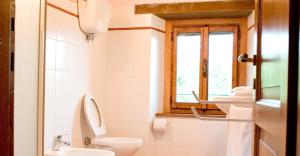 Charming apartment in Caprese Michelangelo, shared pool.