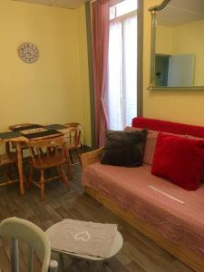 Appartement cosy à La Bourboule, 40 m², casier à skis
