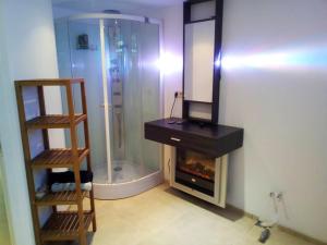 Comfortable Apartment in Waterloo with Jacuzzi - 78m²