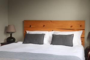 Porto Pim Guest House