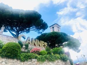 Cannes Carré dOr Cozy 1 BR balcony, Croisette Palais 2 mn by Olam Properties