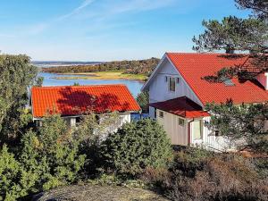 10 person holiday home in KLÖVEDAL