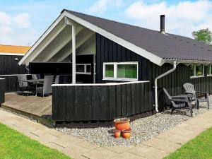 8 person holiday home in Sydals