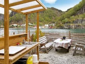 Holiday Home Leirvik