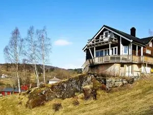 Four-Bedroom Holiday home in Bygstad 2 - Kvame