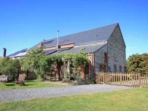 Spacious Farmhouse with Terrace in Wellin