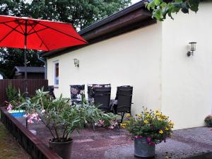 Cosy Holiday Home in Dorf Gutow near the Sea