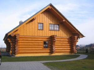 Quaint Holiday Home in Kropelin with Balcony