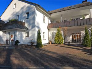 Stilvolle Wohnung in Madfeld mit eigener Terrasse