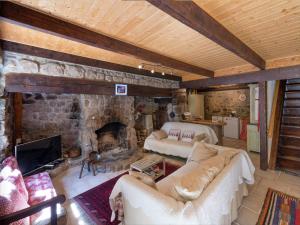Villas Beautiful farmhouse in mountain forest setting : photos des chambres