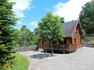 Chalets Peaceful Chalet in Beaulieu with Whirlpool : photos des chambres