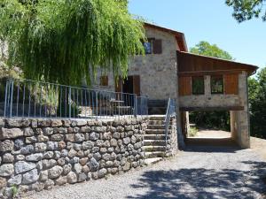 Vintage Holiday Home near the Rhone Alpes in Burzet