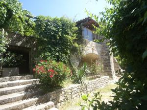 Maisons de vacances Holiday Home in a Nature Reserve in Beaulieu : photos des chambres