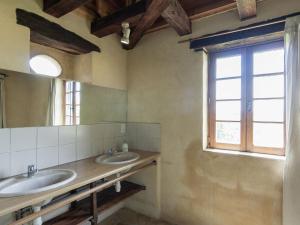 Maisons de vacances Charming Estate Dordogne with Pool : photos des chambres