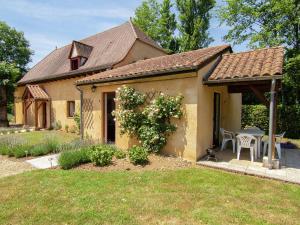 Maisons de vacances Cottage in Vezac near Forest and Lake : photos des chambres