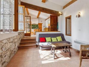 Maisons de vacances Welcoming Holiday Home in Tautavel with Balcony : photos des chambres