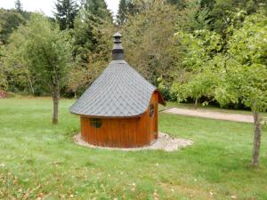 Chalets Quaint Chalet in Ventron with Roofed Terrace : photos des chambres