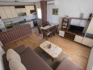 Nice apartment in Starigrad Paklenica with terrace