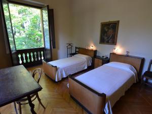 furry frinds with family home