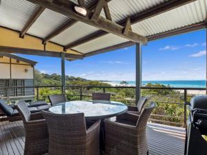 Claytons 5 by Discover Stradbroke