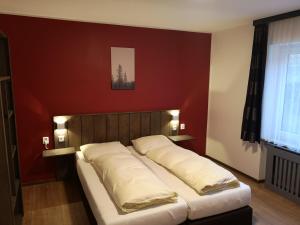 Standard Double Room room in Bed & Breakfast Der Tiroler