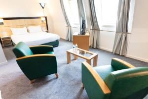 Hotels Holiday Inn Express Arras, an IHG Hotel : Suite Lit Queen-Size
