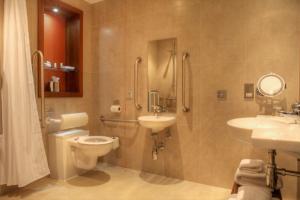 Standard King Room - Accessible room in Hotel Indigo Glasgow an IHG Hotel