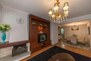 300 metros, Rua Torta Centro - Bosque de Astúrias 106