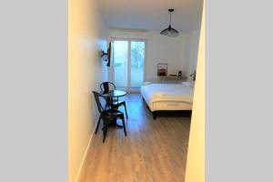 Appartements Bel appartement design tout confort (Parking Gratuit) a 10 minutes de Bordeaux : photos des chambres