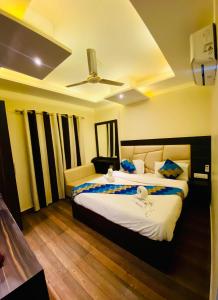 Hotel Kabir Residency-4 MIN WALK TO GOLDEN TEMPLE