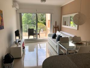 ESPECTACULAR PENTHOUSE CON TERRAZA PARRILLERO Y JACUZZI PROPIO, PREMIADO POR AWARD TERCER AÑO CONSECUTIVO -Edificio Jardins Del Est San Rafael-