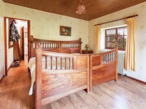 Maisons de vacances Authentic holiday home in Puy L ev que with private pool : photos des chambres