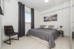 Sanda luxury apartment with pool 