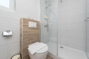 Dino 2 luxury apartment with pool 