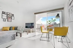 Glabur Stays - The Fabulous 2 BDR - Nicosia City, Free Parking & Wifi, Welcomes You!!! - Palouriotissa