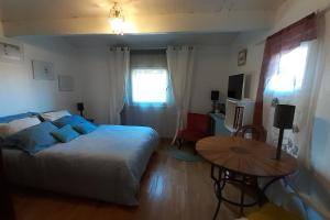 B&B / Chambres d'hotes Au Jardin Des Couleurs : photos des chambres