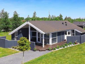 8 person holiday home in Otterup-By Traum