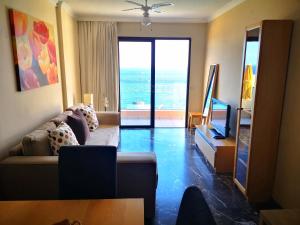 Magnificent Apt. with Sea View, Cliff & Marina