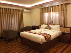 Hotel Attic Empire