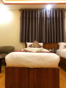 Hotel Attic Empire