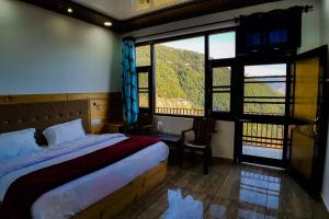 Grand Kailash view homestay -near Khajjiar