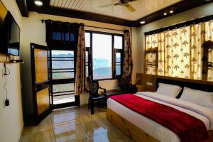 Grand Kailash view homestay -near Khajjiar