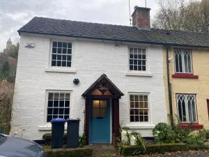 Rock View Cottage, 2 bedrooms near Alton Towers - Bradley in the Moors