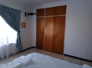 Spacious 1bed + braai 13km to Paternoster beach