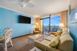 Direct oceanfront, separate bedroom condo, 9th floor, unbelievable views!