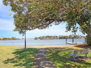 3 bedroom unit with views of Marina, close to beach
