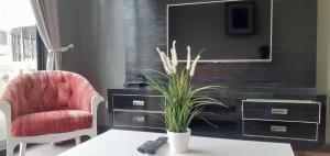 Omars Place 2